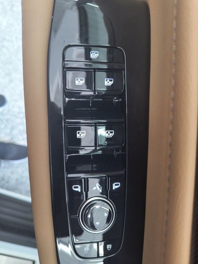 2027 INFINITI QX80 LUXE