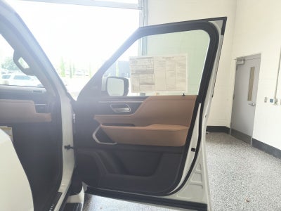 2027 INFINITI QX80 LUXE