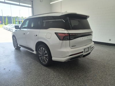 2027 INFINITI QX80 LUXE