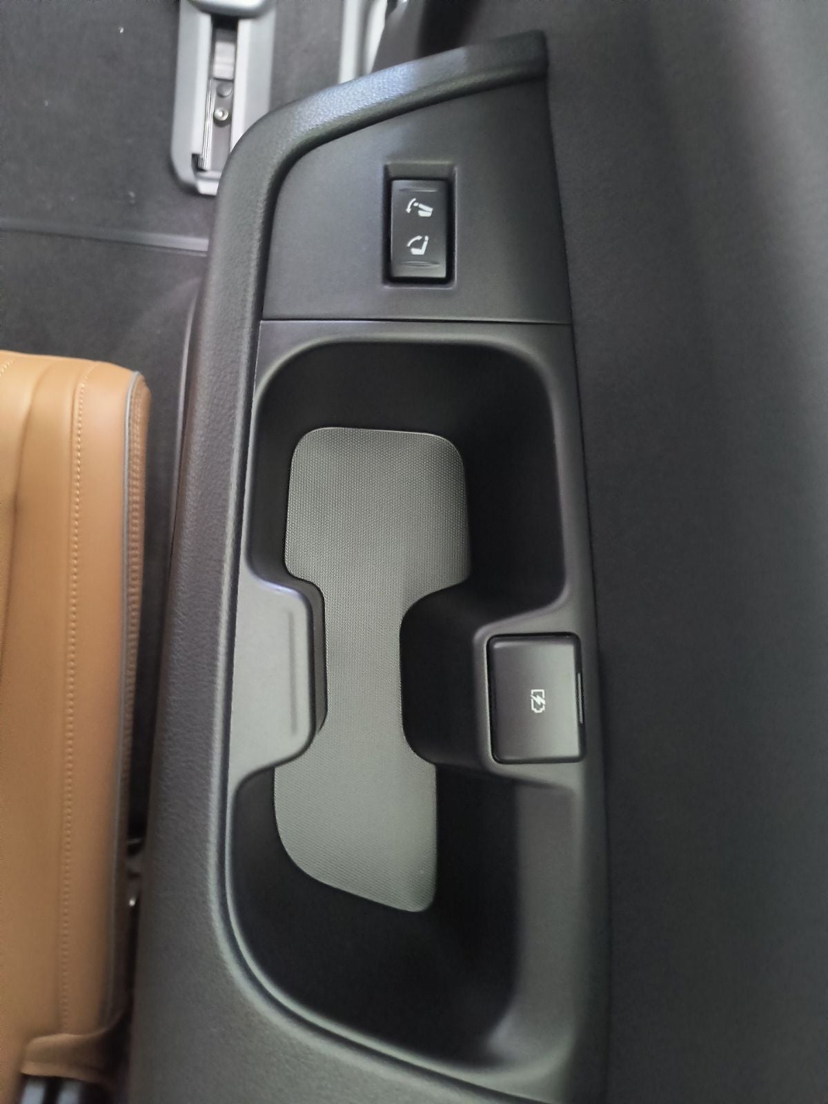 2027 INFINITI QX80 LUXE