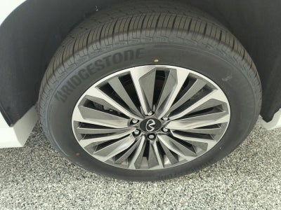 2027 INFINITI QX80 LUXE