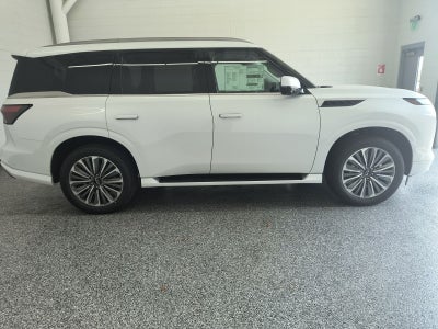 2027 INFINITI QX80 LUXE