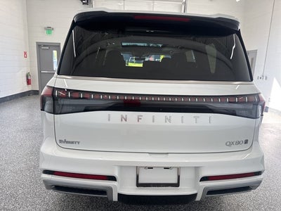 2026 INFINITI QX80 LUXE