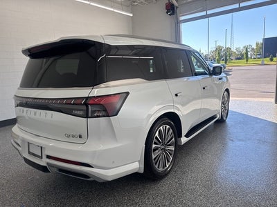 2026 INFINITI QX80 LUXE