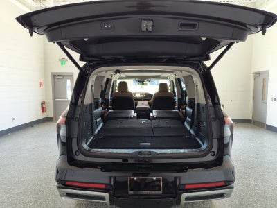 2027 INFINITI QX80 LUXE