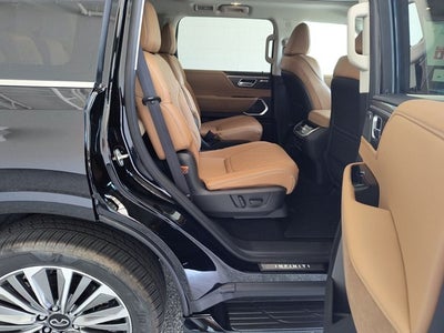 2027 INFINITI QX80 LUXE
