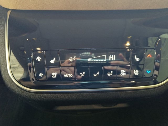 2027 INFINITI QX80 LUXE