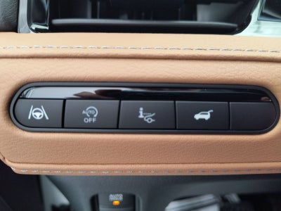 2027 INFINITI QX80 LUXE