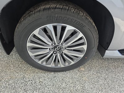 2026 INFINITI QX80 LUXE