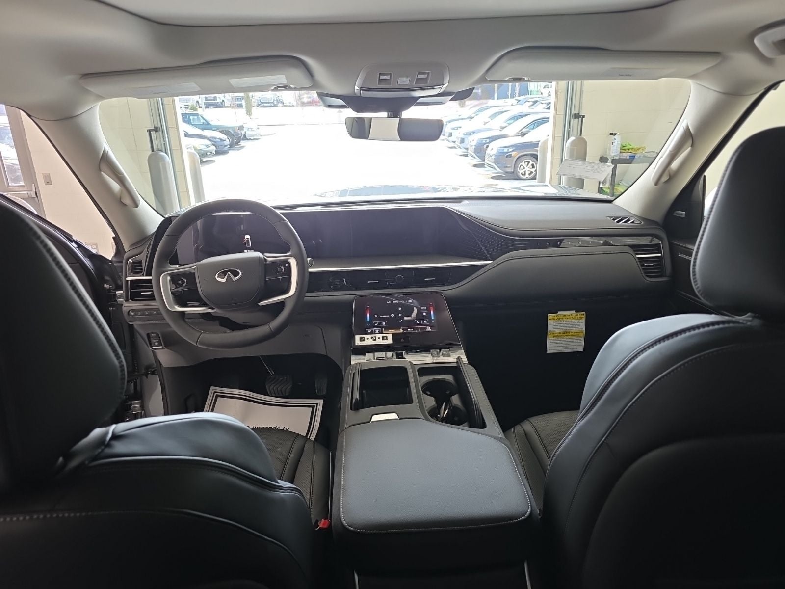 2026 INFINITI QX80 LUXE