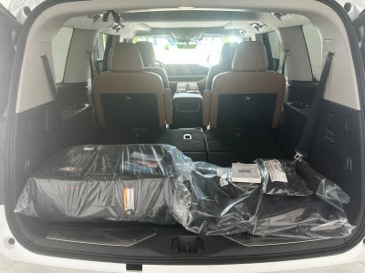 2027 INFINITI QX80 LUXE