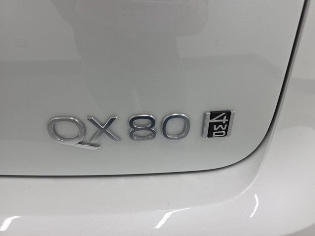 2026 INFINITI QX80 LUXE