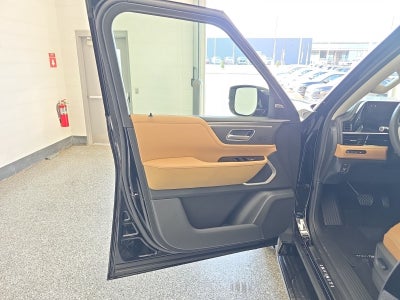 2026 INFINITI QX80 LUXE