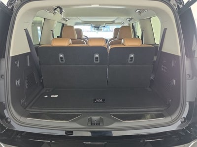 2026 INFINITI QX80 LUXE