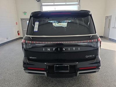 2026 INFINITI QX80 LUXE