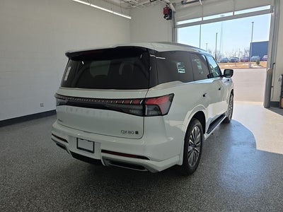 2026 INFINITI QX80 LUXE