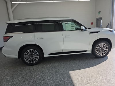 2026 INFINITI QX80 LUXE
