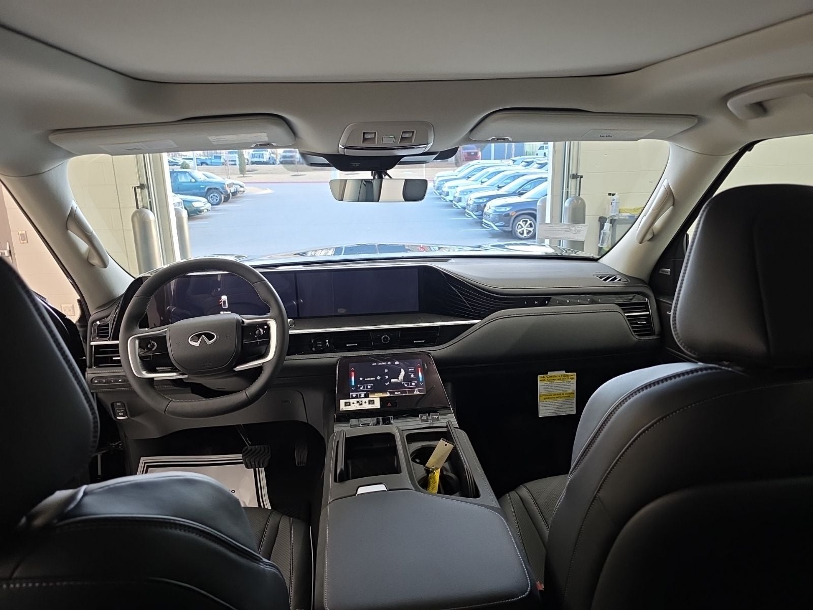 2026 INFINITI QX80 LUXE