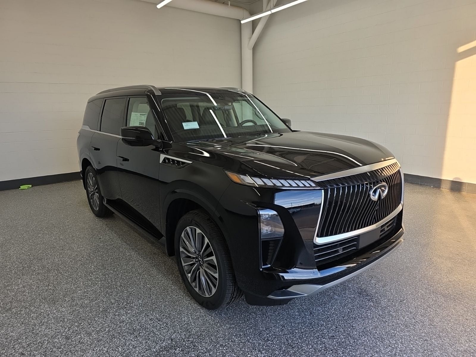 2026 INFINITI QX80 LUXE