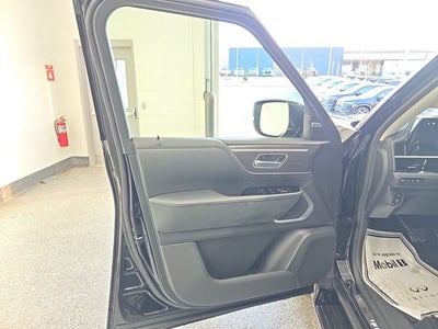 2026 INFINITI QX80 LUXE