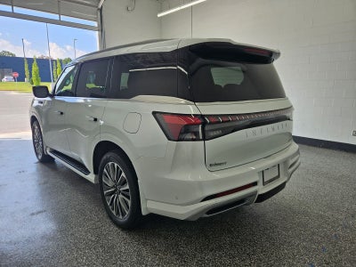 2027 INFINITI QX80 LUXE