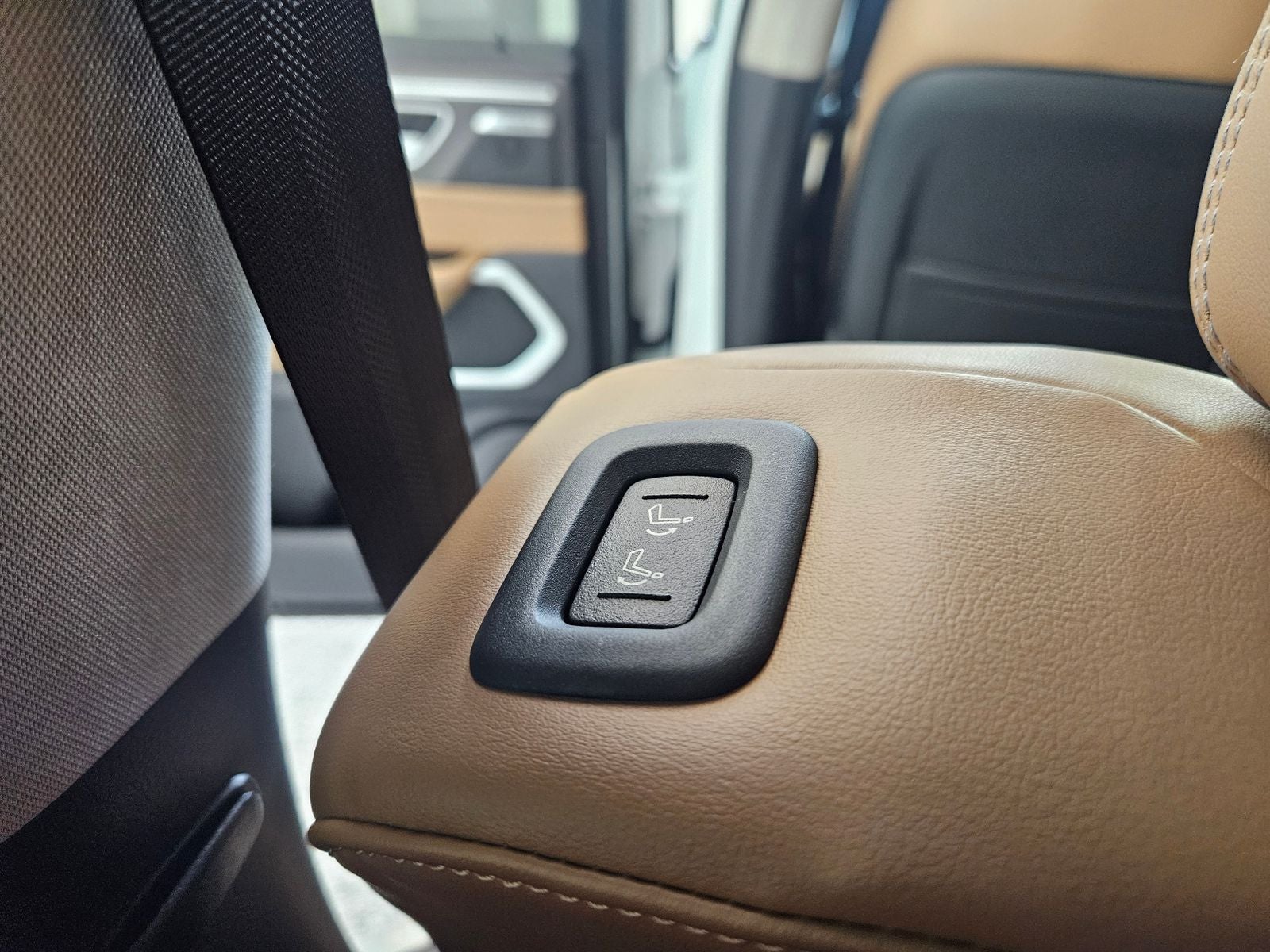 2027 INFINITI QX80 LUXE