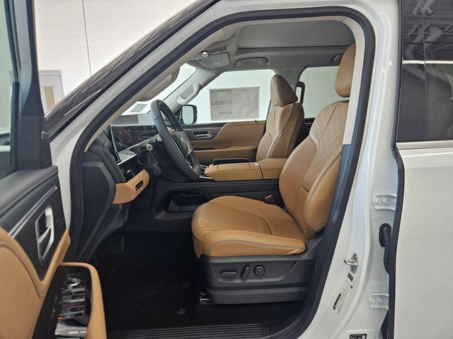 2027 INFINITI QX80 LUXE