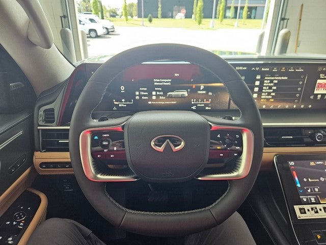 2027 INFINITI QX80 LUXE