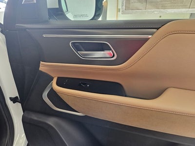 2027 INFINITI QX80 LUXE