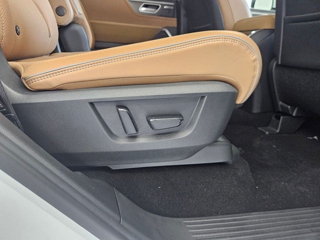 2027 INFINITI QX80 LUXE
