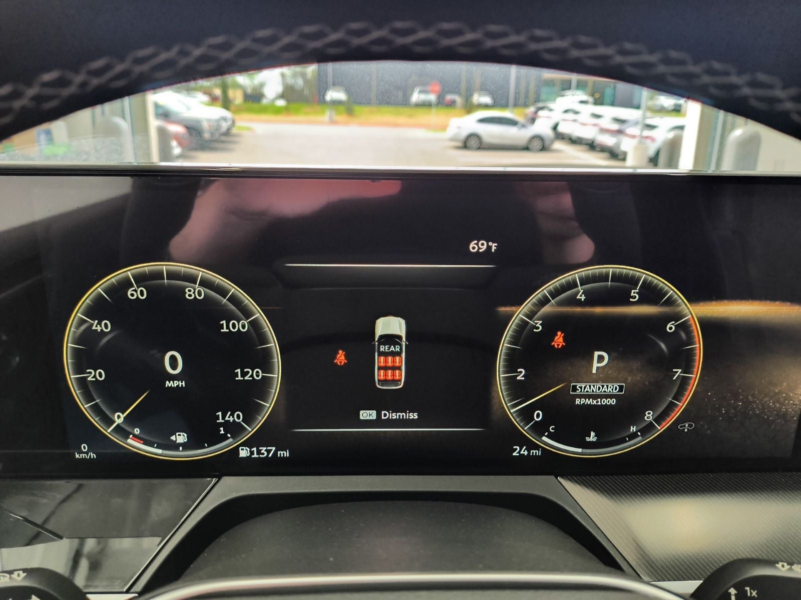 2025 INFINITI QX80 LUXE