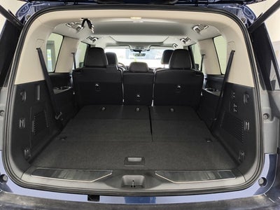 2025 INFINITI QX80 LUXE