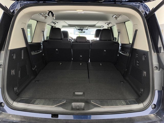 2025 INFINITI QX80 LUXE