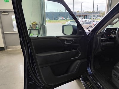 2025 INFINITI QX80 LUXE