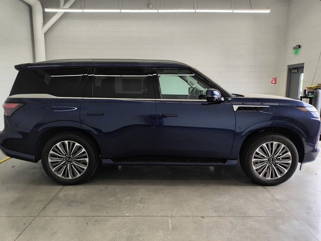 2025 INFINITI QX80 LUXE