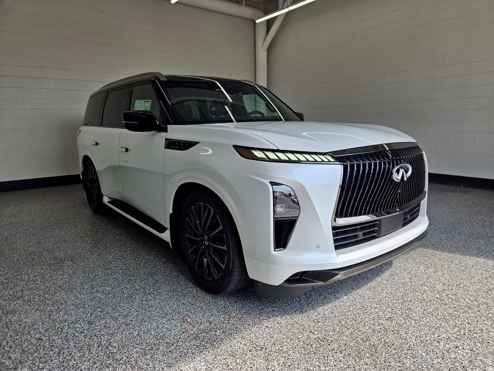 2027 INFINITI QX80 AUTOGRAPH