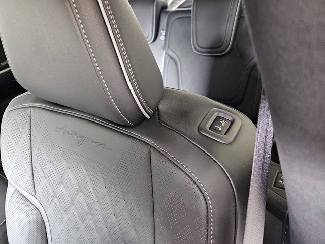 2027 INFINITI QX80 AUTOGRAPH
