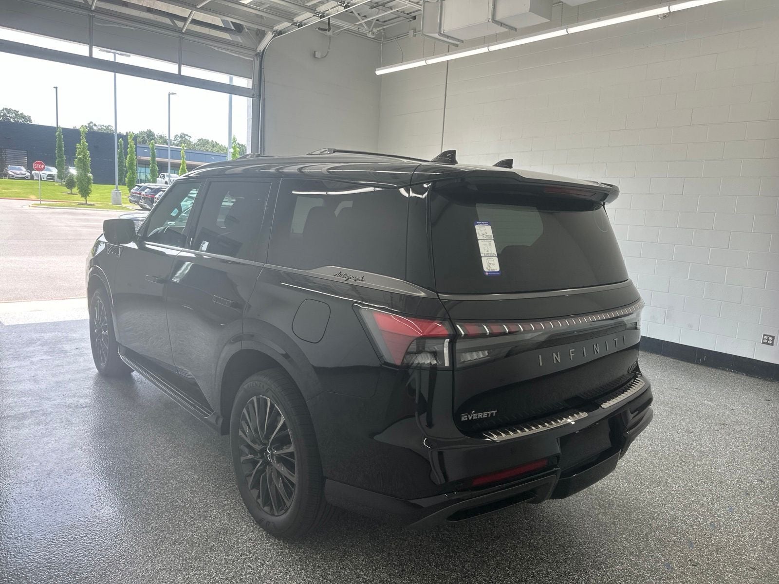 2027 INFINITI QX80 AUTOGRAPH