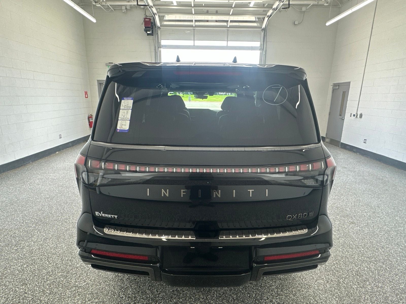 2027 INFINITI QX80 AUTOGRAPH