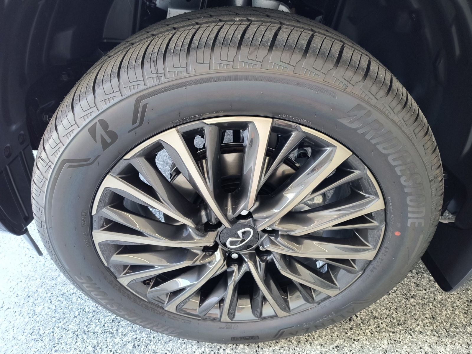 2027 INFINITI QX80 AUTOGRAPH
