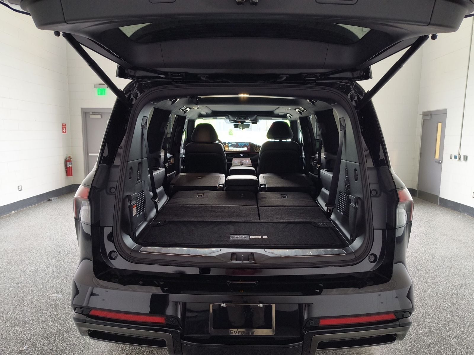 2027 INFINITI QX80 AUTOGRAPH