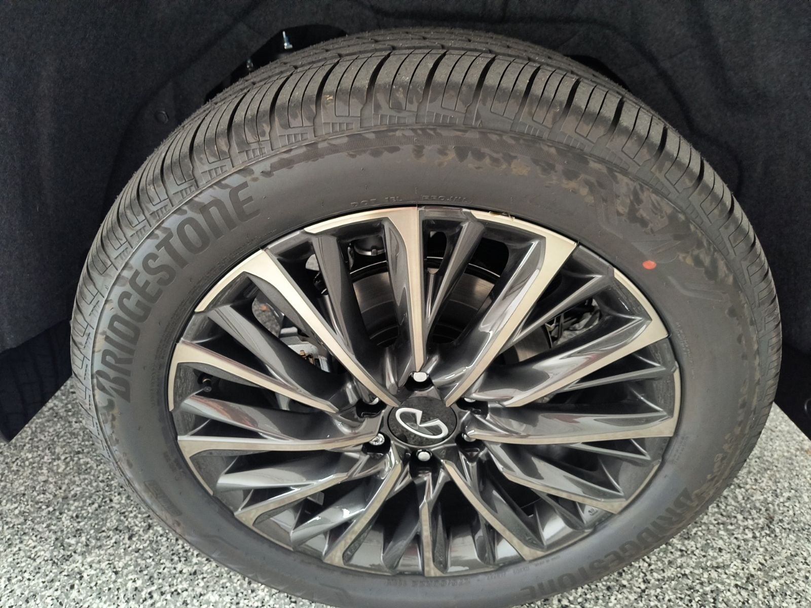 2027 INFINITI QX80 AUTOGRAPH