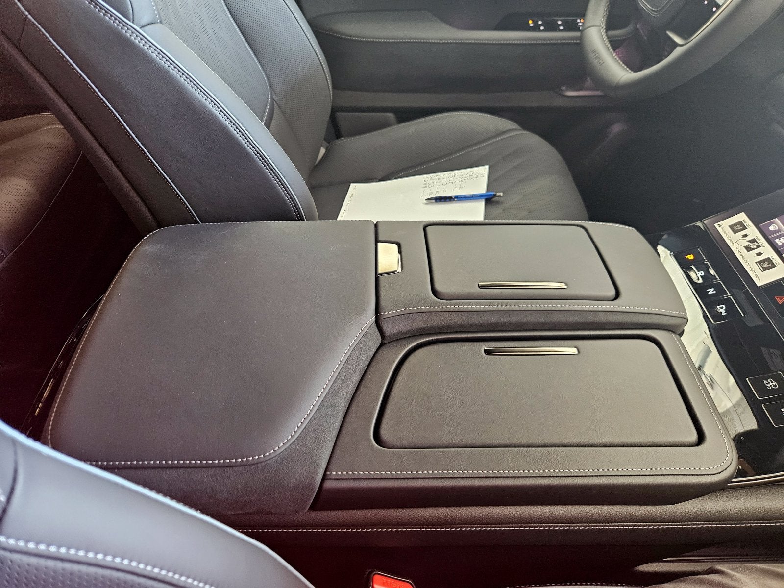 2027 INFINITI QX80 AUTOGRAPH