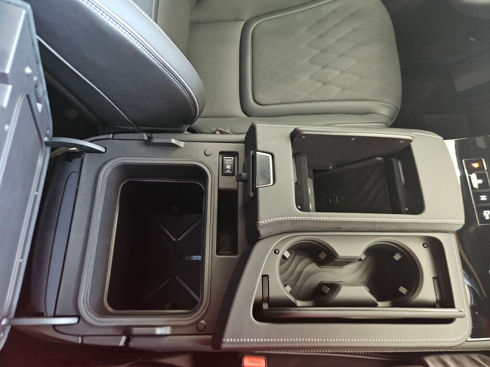 2027 INFINITI QX80 AUTOGRAPH