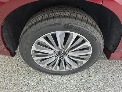 2025 INFINITI QX80 SENSORY