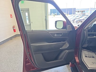 2025 INFINITI QX80 SENSORY