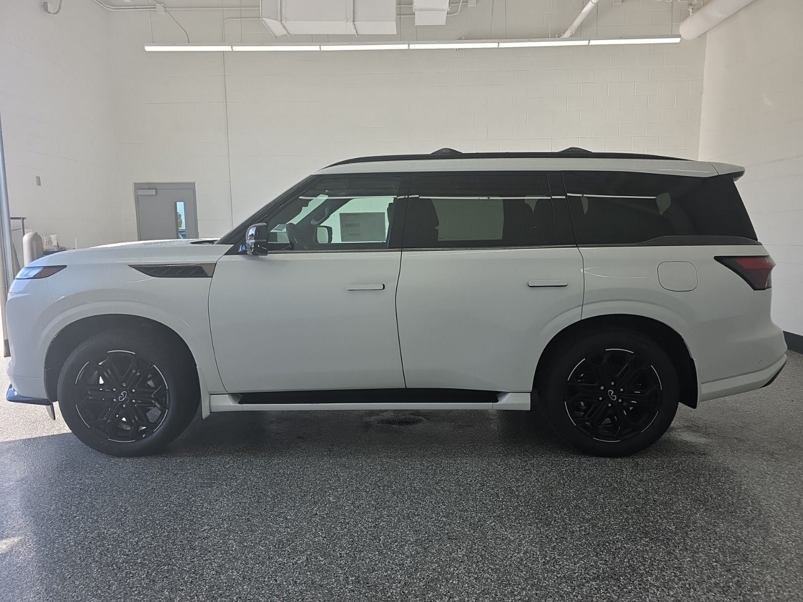 2026 INFINITI QX80 SPORT