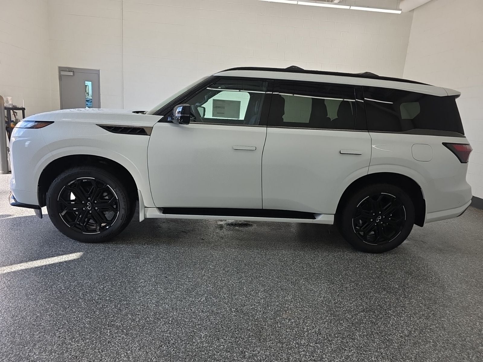2026 INFINITI QX80 SPORT