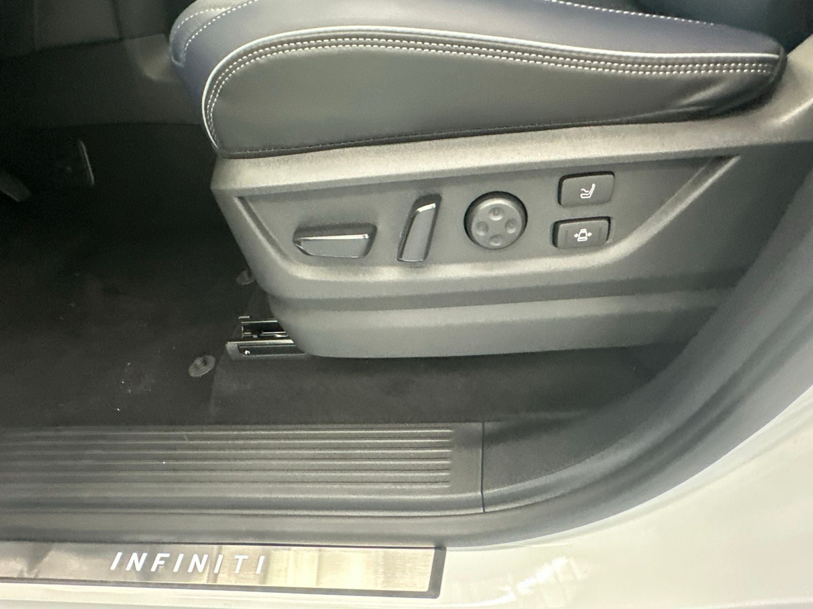 2027 INFINITI QX80 SPORT