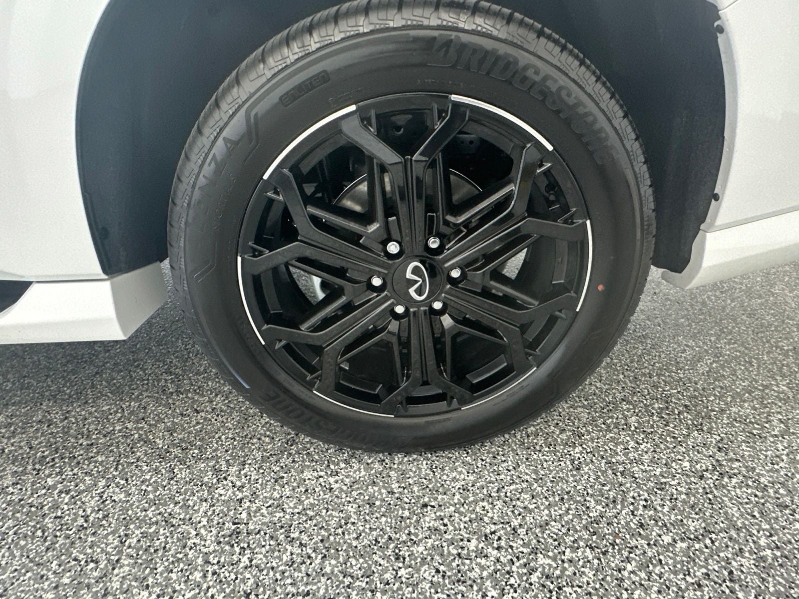 2027 INFINITI QX80 SPORT